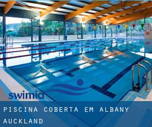 Piscina coberta em Albany (Auckland)