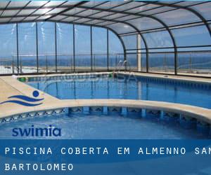 Piscina coberta em Almenno San Bartolomeo