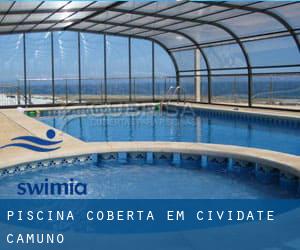 Piscina coberta em Cividate Camuno