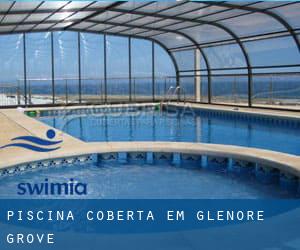 Piscina coberta em Glenore Grove