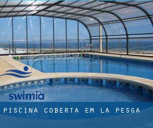 Piscina coberta em La Pesga