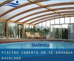 Piscina coberta em Te Kohanga (Auckland)