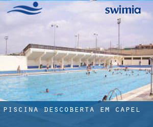 Piscina descoberta em Capel