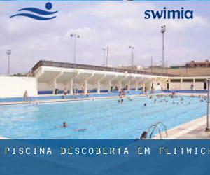 Piscina descoberta em Flitwick