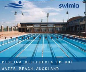 Piscina descoberta em Hot Water Beach (Auckland)