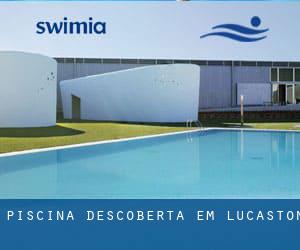 Piscina descoberta em Lucaston